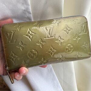 Louis Vuitton LV Vernis Monogram Wallet